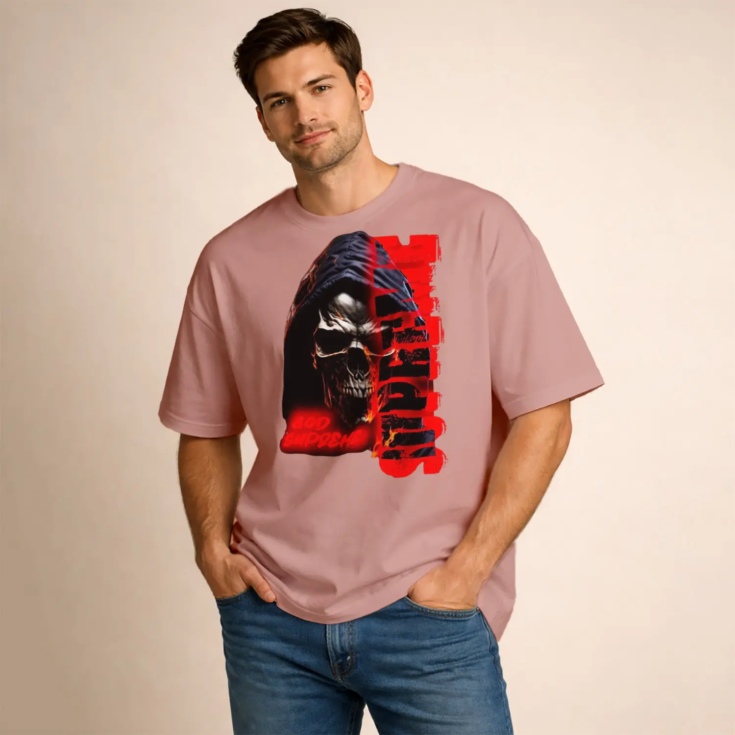 Kara Kapşonlu Kuru Kafa Baskılı Erkek Tişört