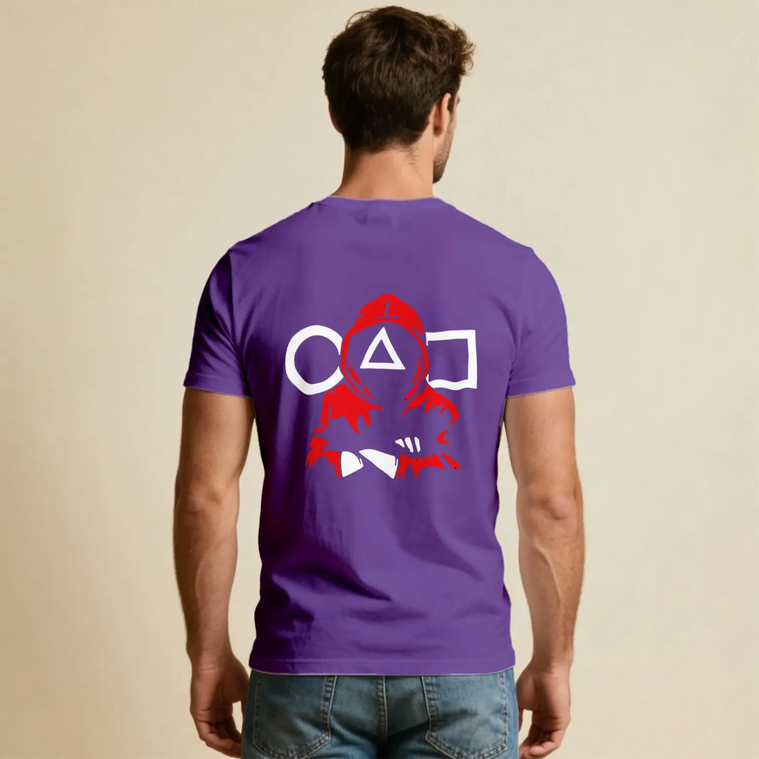 Kırmızı Maskeli Figure Geometrik Sembol Baskılı Erkek Tişört