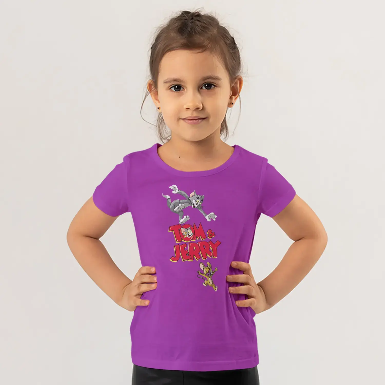 Kovalayan Gri Kedi ve Kaçan Küçük Fare İkili Karikatür Baskılı Kız Çocuk Tişörtü