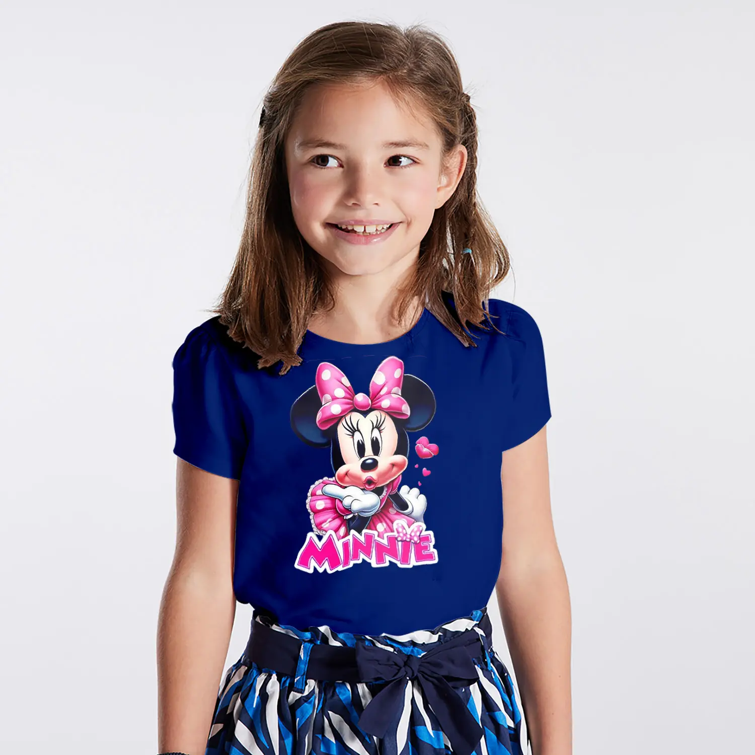 Pembe Elbiseli Kalpli Yuvarlak Kulaklı Fare Karikatür Minnie Yazılı Baskılı Kız Çocuk Tişörtü